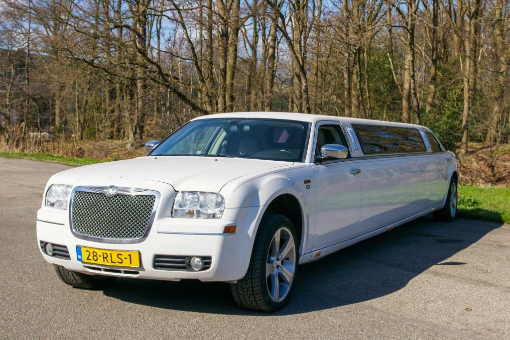 Chrysler 300C Limousine